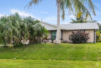 Building Photo - 126 NE Jettie Terrace