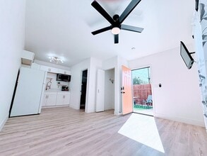 Building Photo - 908 Canosa Ave