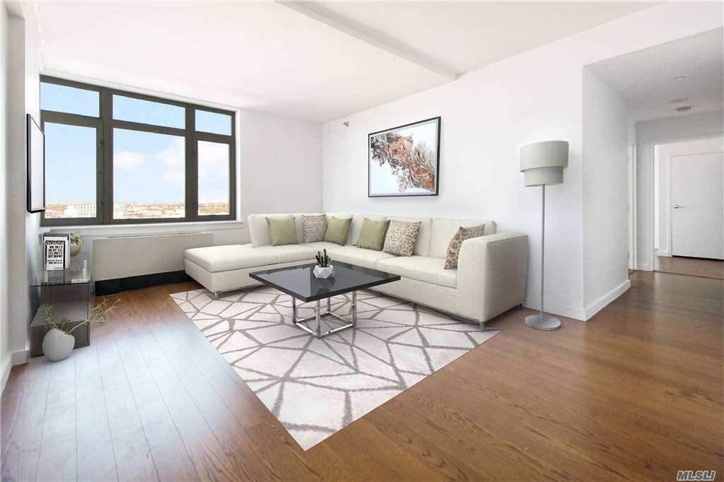 Foto principal - 40-26 College Point Blvd