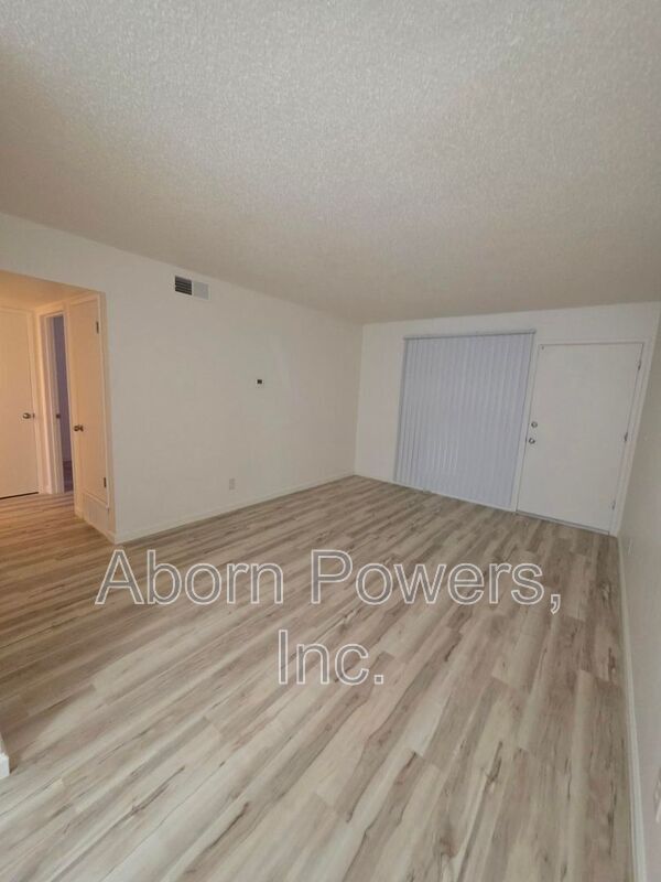 Foto del edificio - 1255-1275 Williams Way