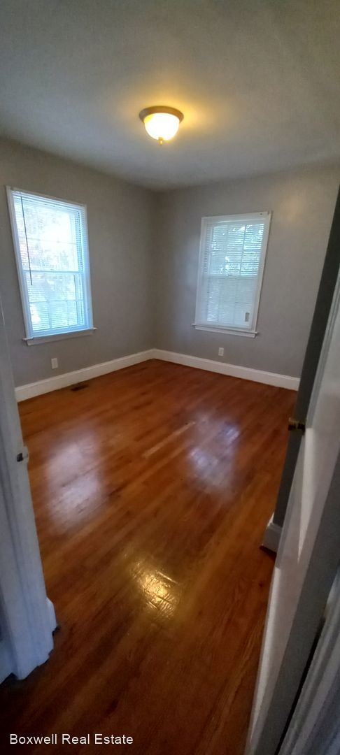 Building Photo - 2 br, 1 bath House - 811 Winston Avenue