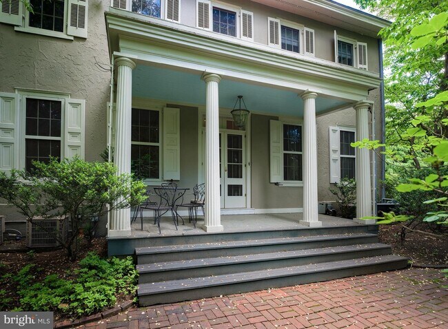 Building Photo - 15 W Old Gulph Rd