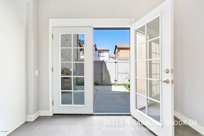 Foto del edificio - 26313 N Babbling Brook Dr