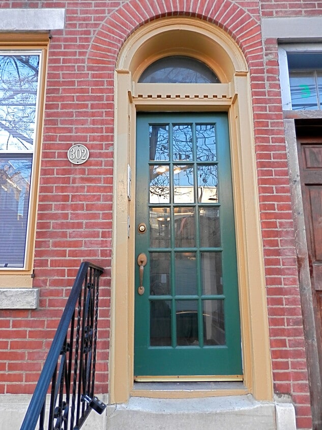 Foto principal - 302 Dickinson St