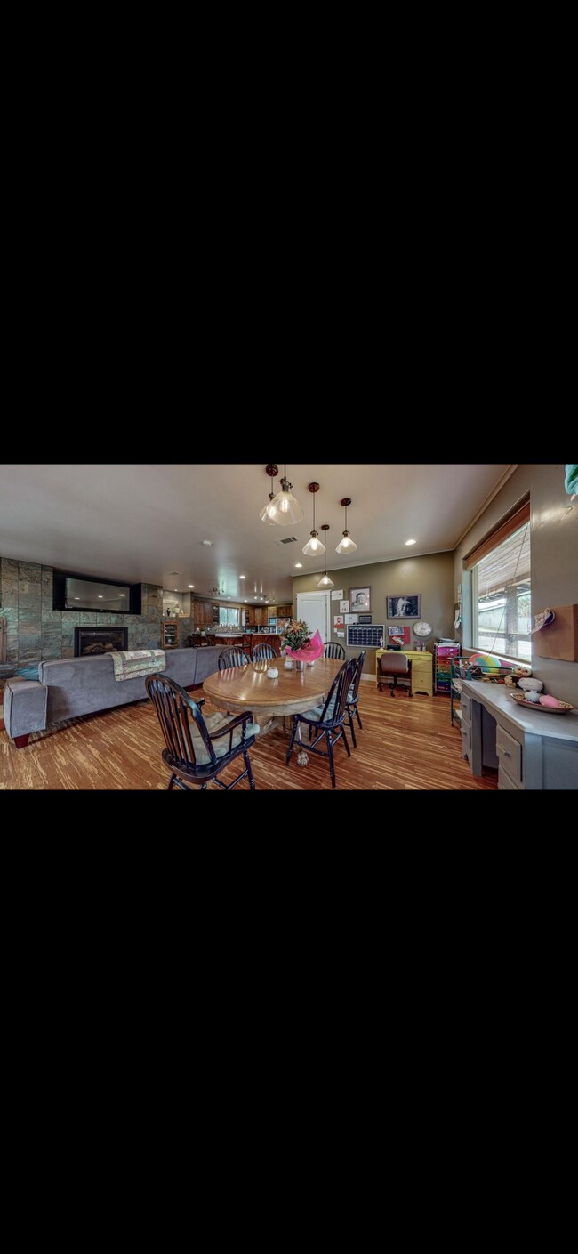 Foto del edificio - 4152 Williams St