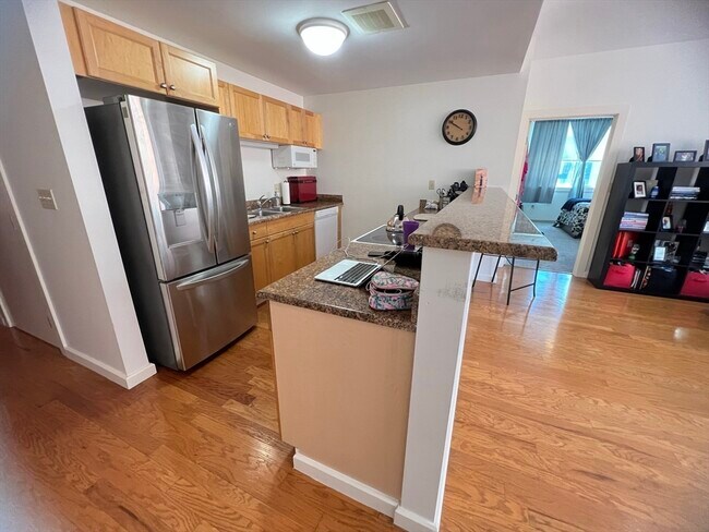 Foto del edificio - 234 Causeway St