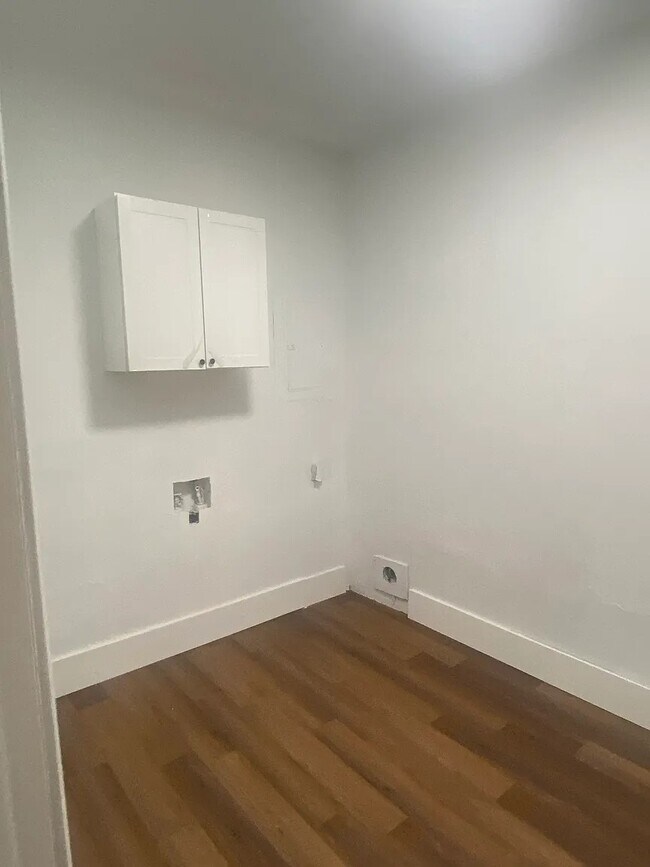 Foto del edificio - 1529 Basin St