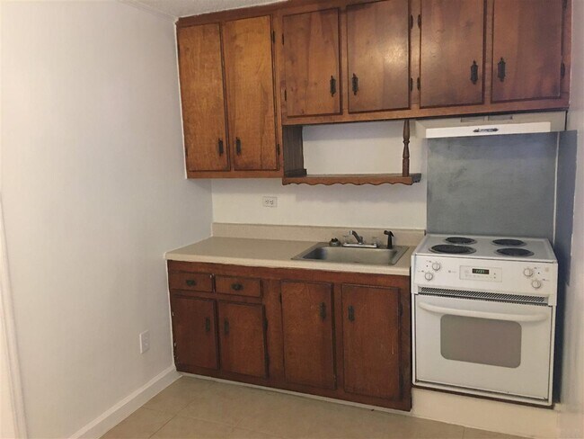 Building Photo - 6332 Montgomery Ave