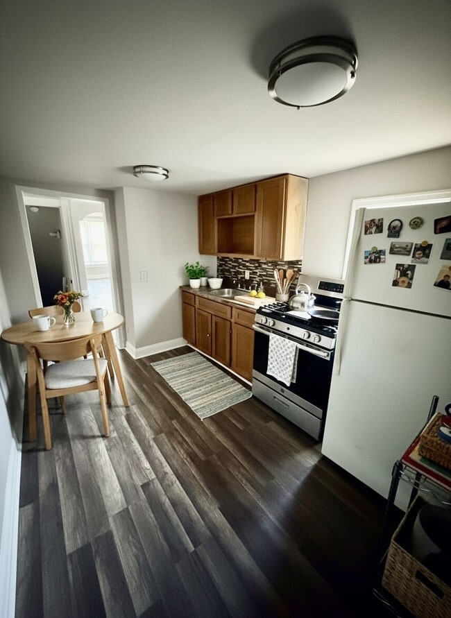 Foto del edificio - 88 E Garfield St