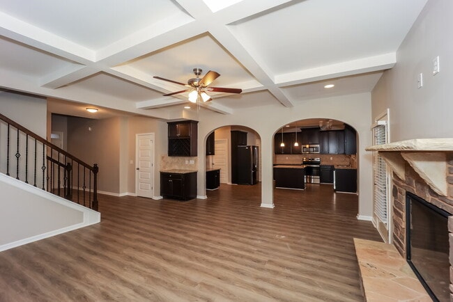 Foto del edificio - 6840 Diamond Dr