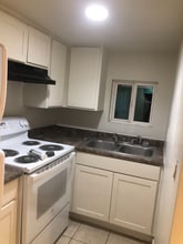 Building Photo - 10202 N 9th Ave