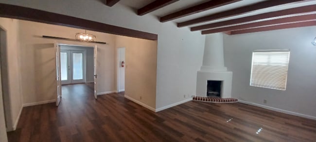 Foto del edificio - 2242 E Mabel St