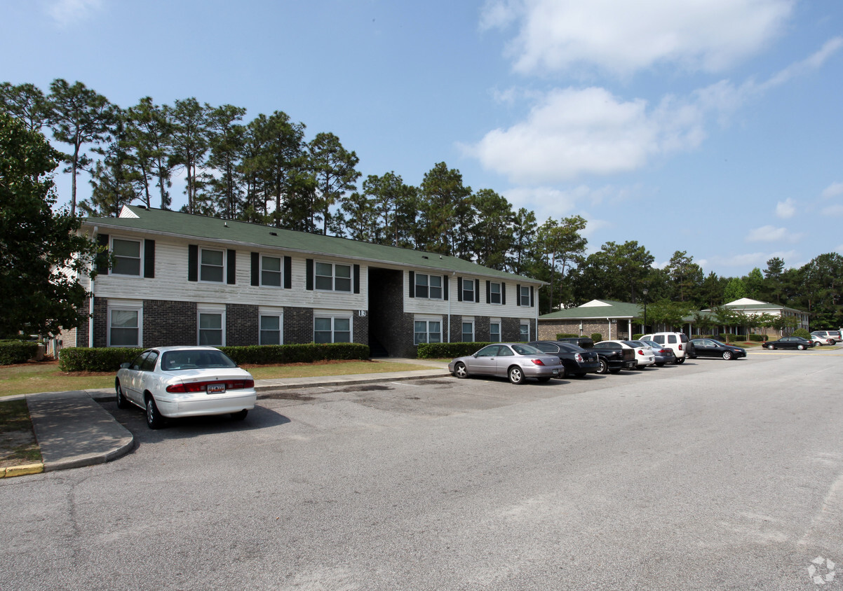 Foto del edificio - Parkway Village Apartments