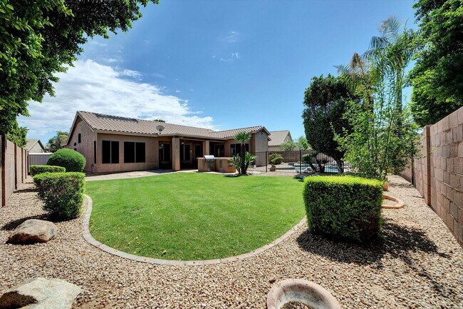 Building Photo - For Lease $3,300 Spacious 4-Bedrooms Plus ...