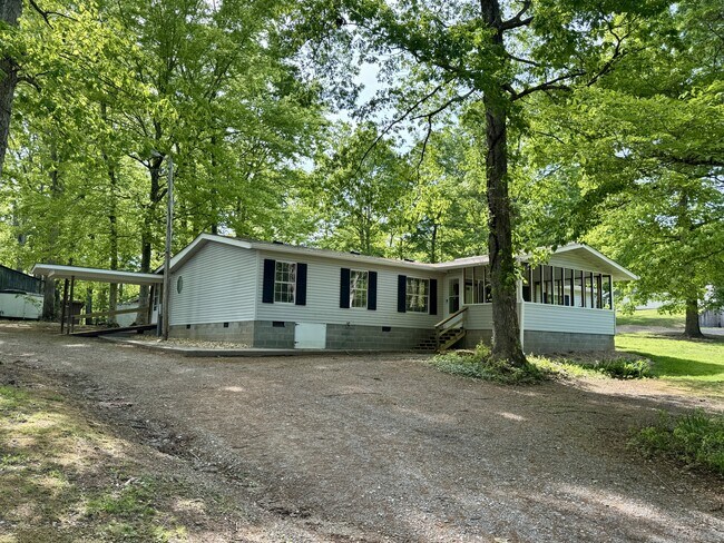 Foto del edificio - 229 Bateman Ln