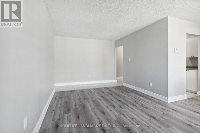 Photo du bâtiment - 1250 Bridletowne Cir