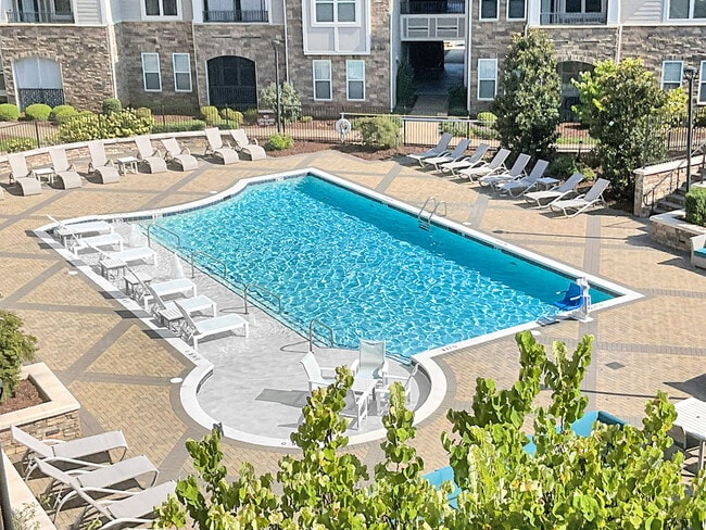 Building Photo - Legacy 521 Apartments