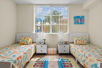 2BR, 2BA - 1,092SF - Bedroom - Vista Verde at Coconut Creek