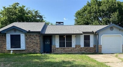 Building Photo - 1417 Caplin Dr