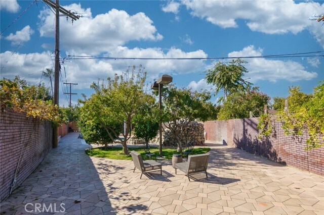 Foto del edificio - 814 Kellogg Ave