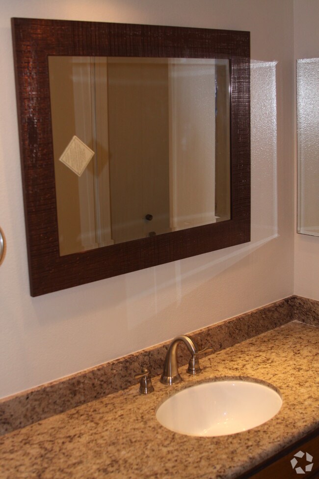 Belmont Heights Condos for Rent with Wheelchair Access Long Beach, CA