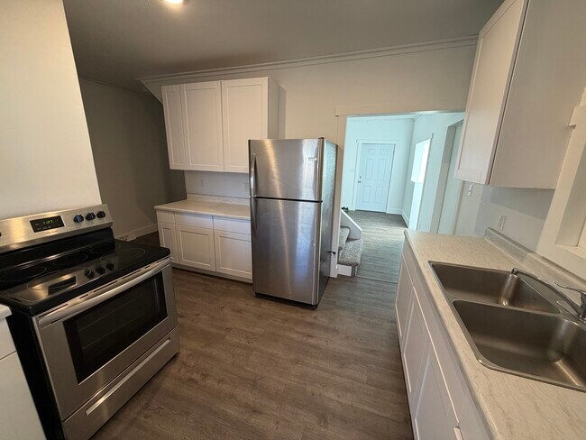 Foto del edificio - 533 S Dakota St