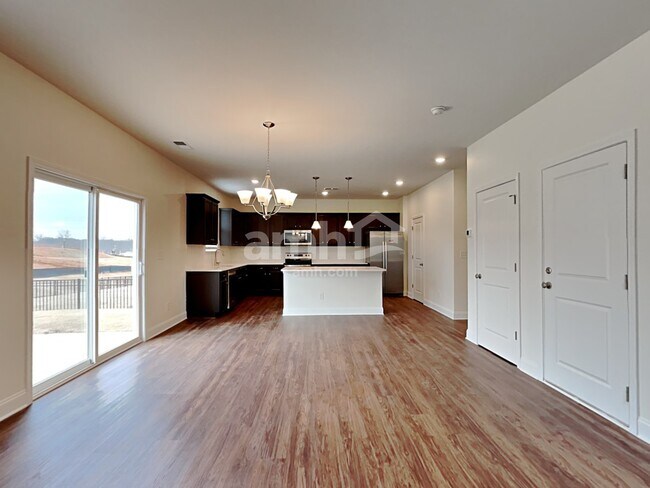 Foto del edificio - 111 Keyser Dr