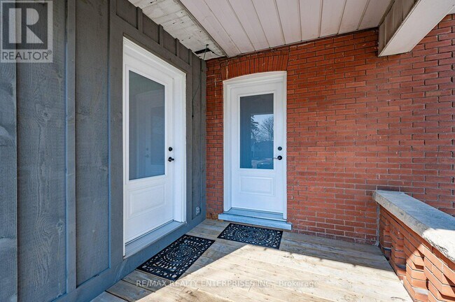 Photo du bâtiment - 293 Dundas St E