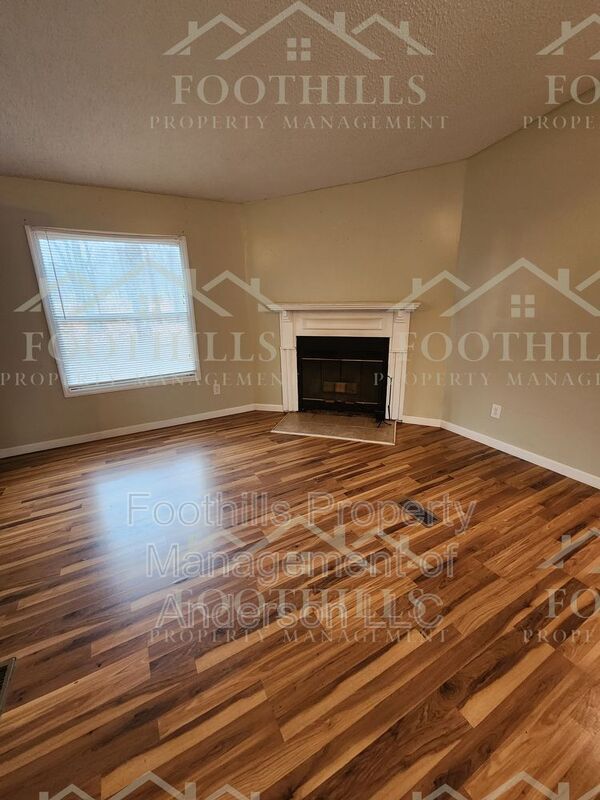 Building Photo - 144 G St