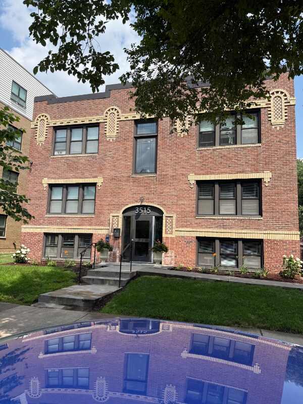 Building Photo - 3515 2nd Ave S