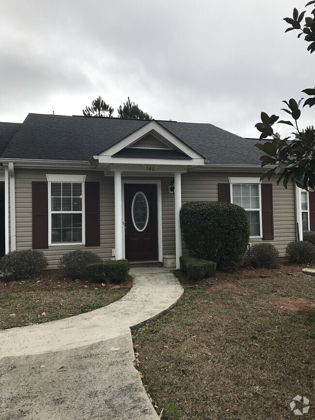Building Photo - 146 Melville Ln