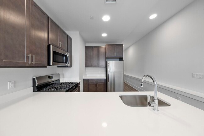 Foto del edificio - 660 Grand St