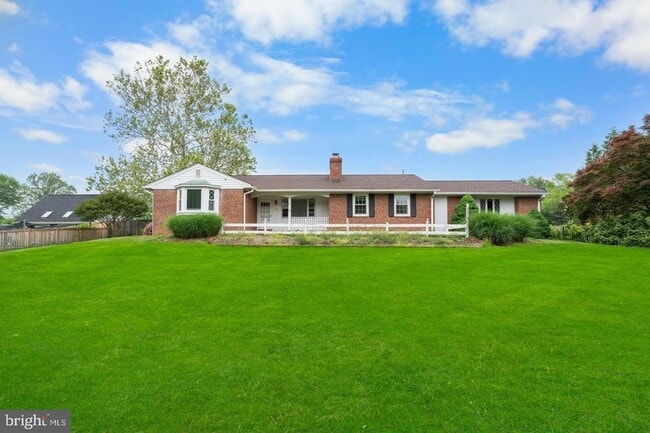 Photo - 9201 Rosemont Dr House