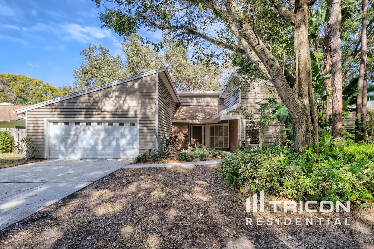 Foto principal - 816 Village Way