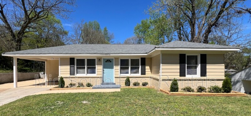 Primary Photo - 1370 Greendale Ave