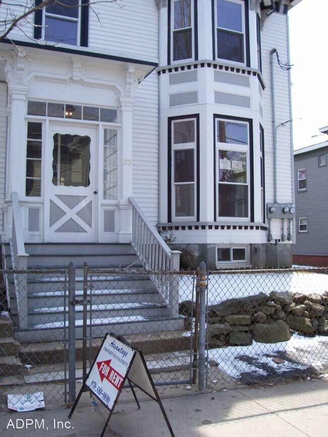Building Photo - 23 Arlington St