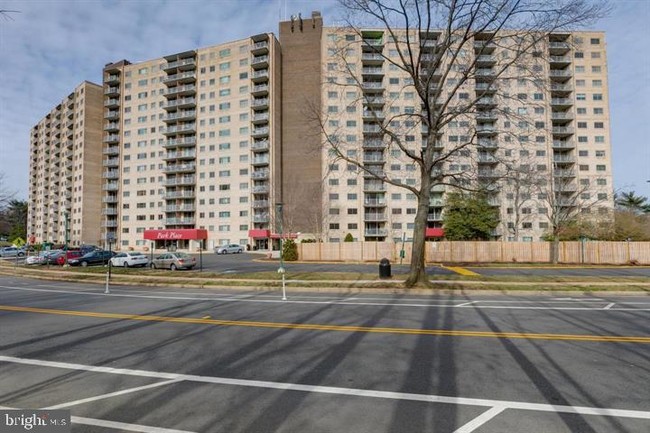 Building Photo - 2500 N Van Dorn St