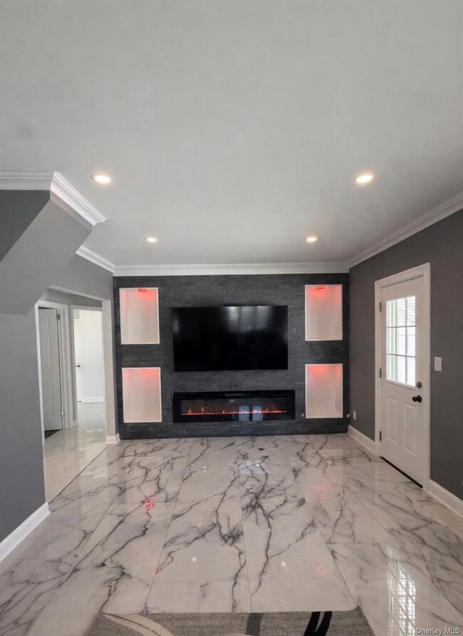 Foto del edificio - 56 Beverly Rd