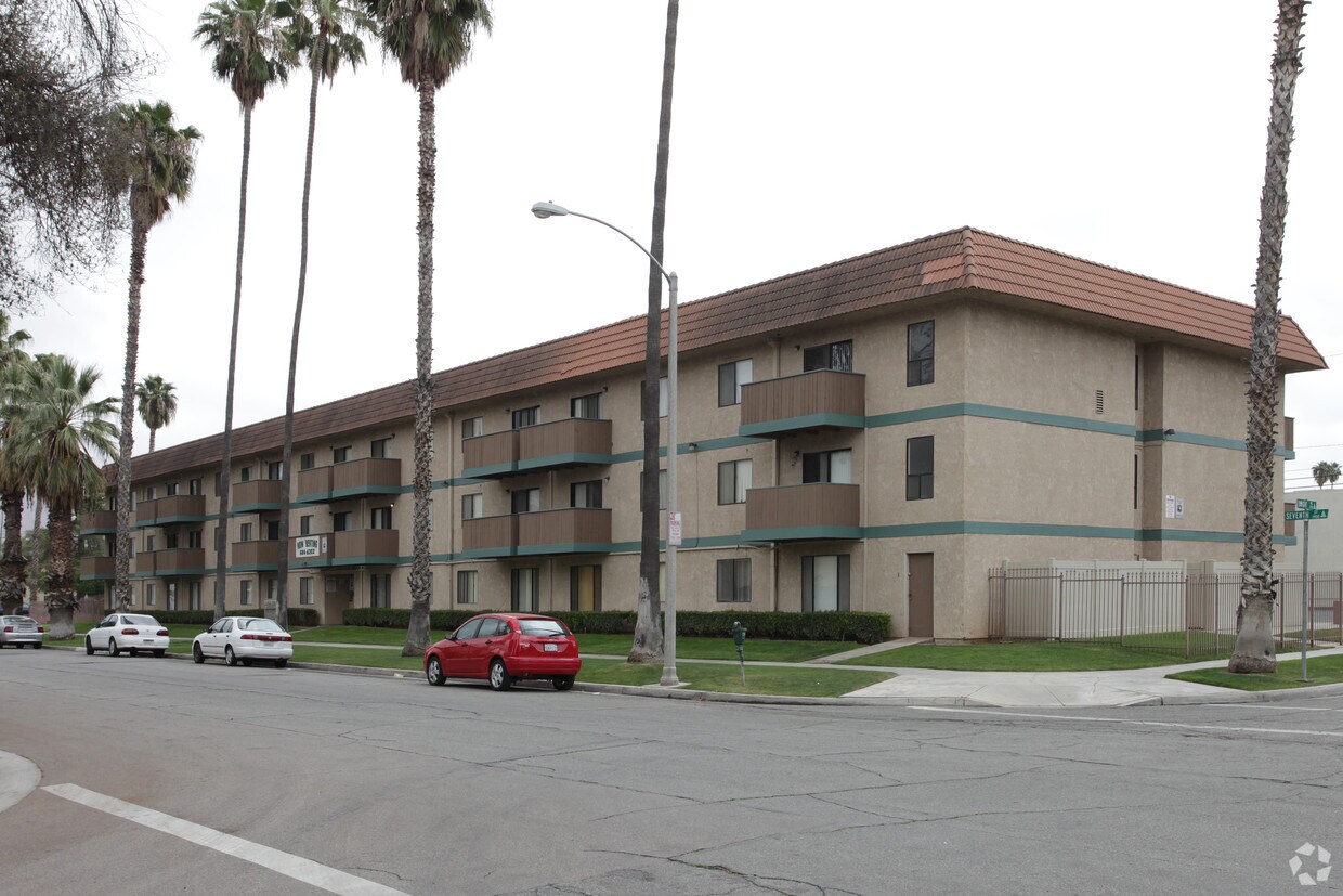 Foto principal - Oaktree Apartments