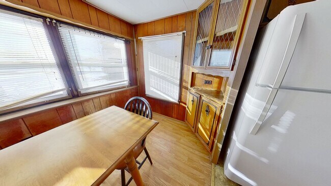 Foto del edificio - Quiet Living in This Private 2-Bedroom Mobile Home