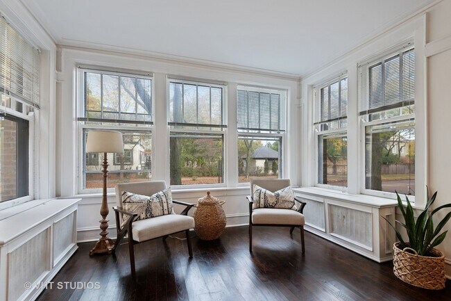 Foto del edificio - 120 Keeney St