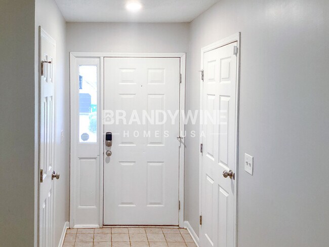 Foto del edificio - 4400 Westchester Ct