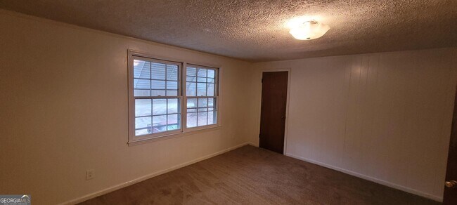 Foto del edificio - 455 Heaton Rd