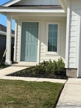 Building Photo - 12104 Douglas Fir Cir