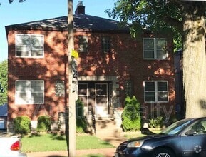 Building Photo - 5311 Jamieson Ave