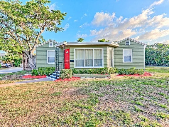 Building Photo - 1231 Longwood St