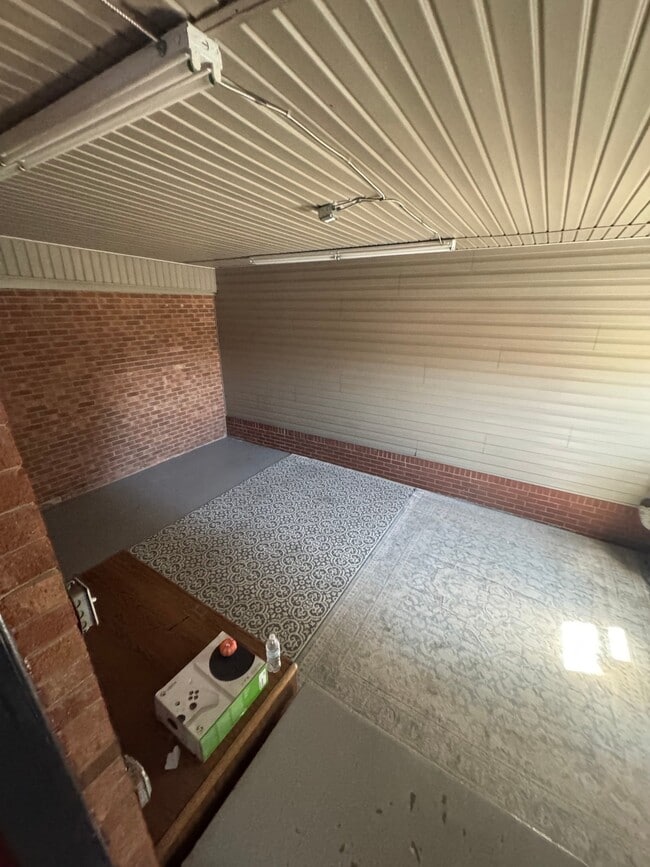 Foto del edificio - 6047 Suits Rd