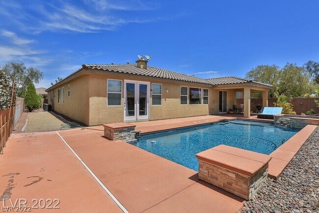 Building Photo - 7017 W Mirkwood Ave