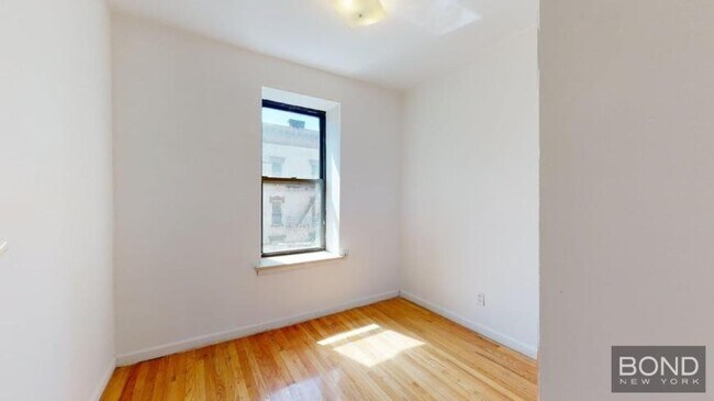 Foto del edificio - 3 bedroom in Manhattan NY 10003