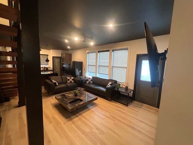 Foto del edificio - Room in House on Pursley St